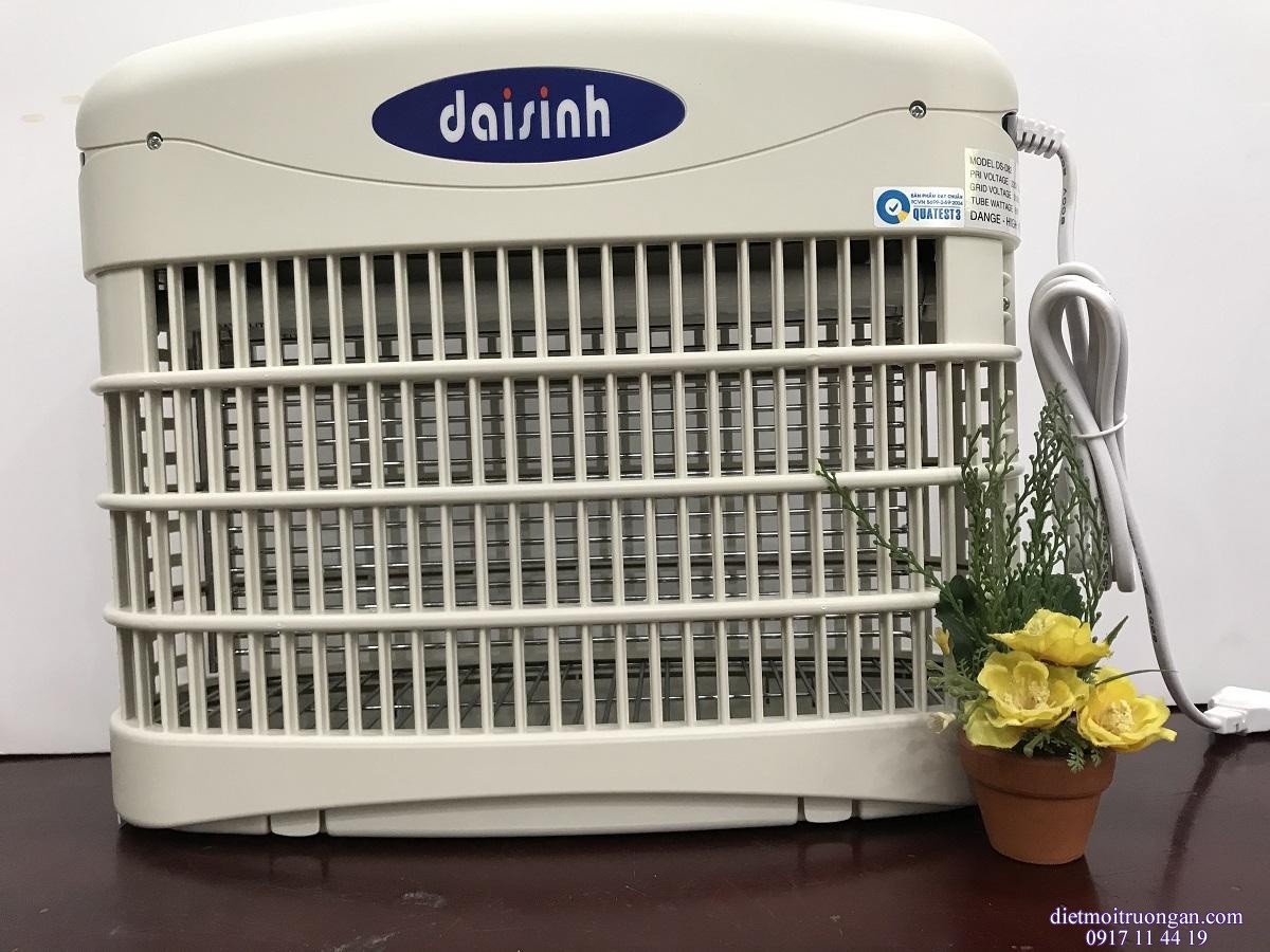 ĐÈN DIỆT CÔN TRÙNG ĐẠI SINH DS D82